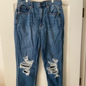 american eagle mom jeans